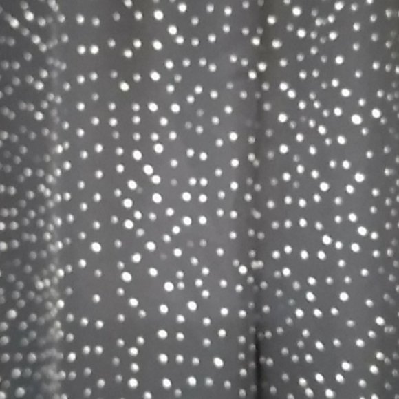 NWT NYGARD COLLECTION White Sleeveless Button Up Top Size 8 - Picture 3 of 11